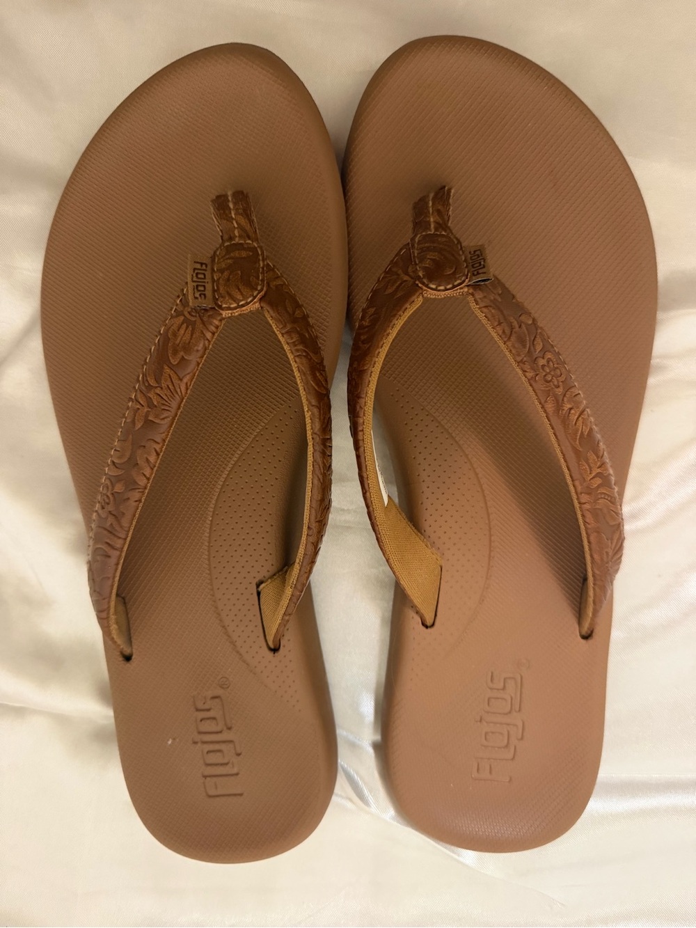 Flojos Brown Floral Embossed Flip Flops Comfort Thong Sandals Womens
